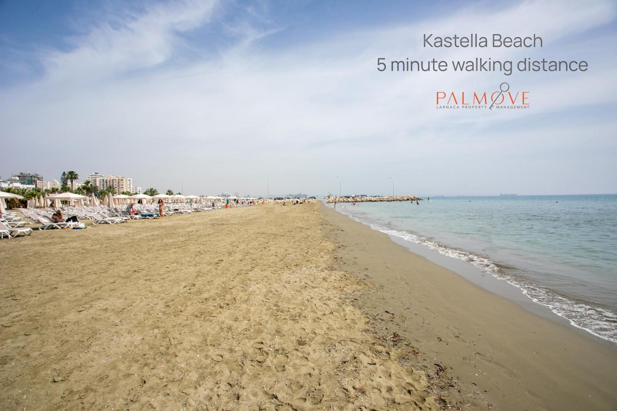 Palmove Luxurious Beachfront Apt Larnaca Exteriér fotografie